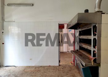 Stanza vuota - Commercial Premises Via Andrea Costa
1-1A, Misterbianco - photo 11