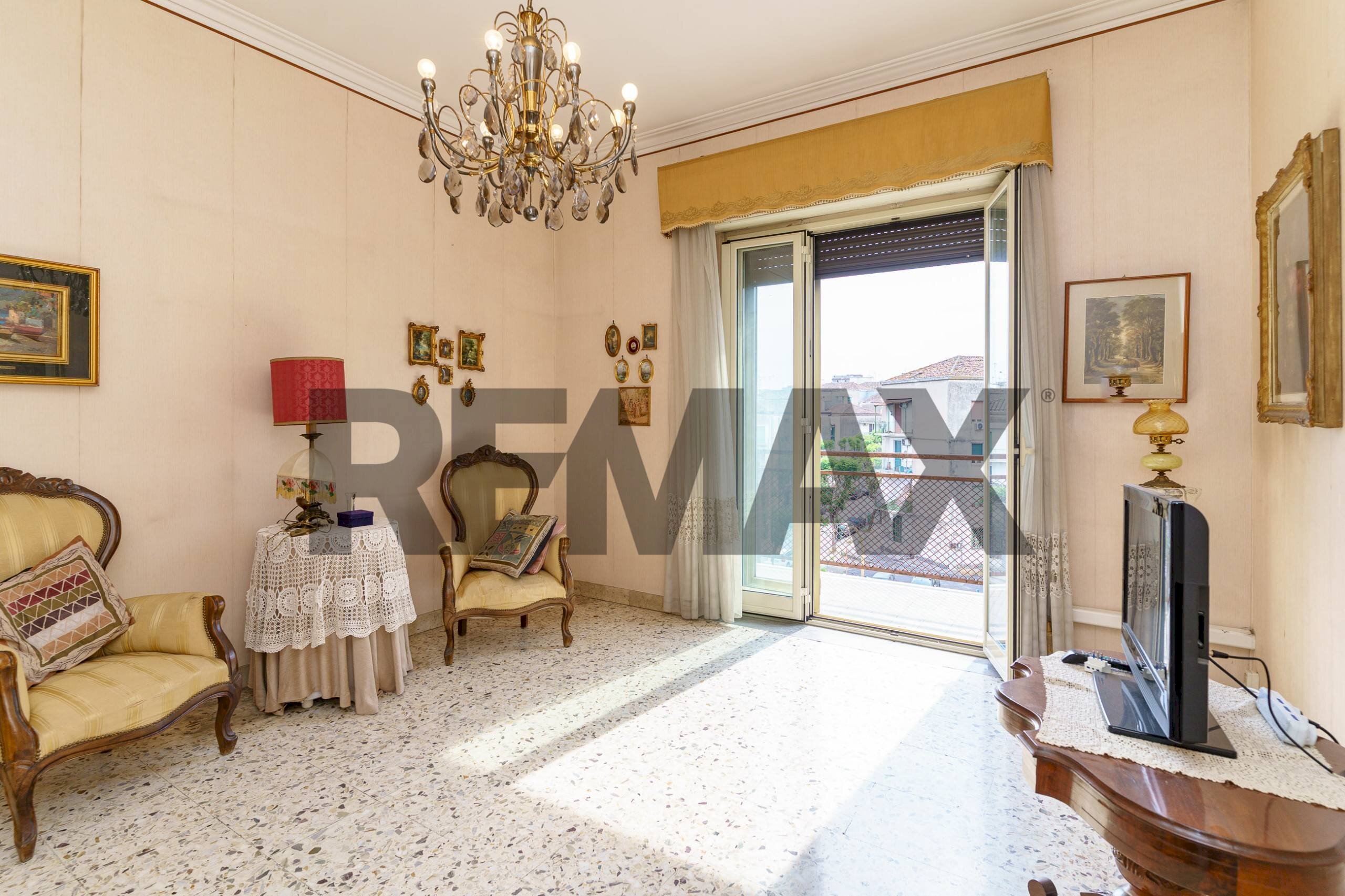 Soggiorno - Trilocale Via Vincenzo Giuffrida
182, Catania - foto 3