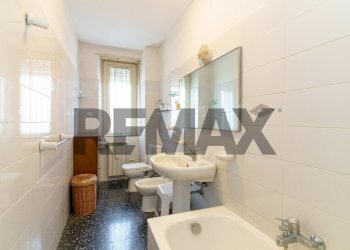 Bagno - Trilocale Via Vincenzo Giuffrida
 
182, Catania - foto 11