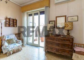 Soggiorno - Trilocale Via Vincenzo Giuffrida
 
182, Catania - foto 15