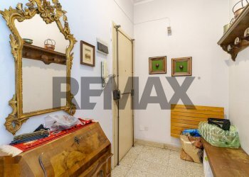 Hall / corridoio - Trilocale Via Vincenzo Giuffrida
 
182, Catania - foto 22