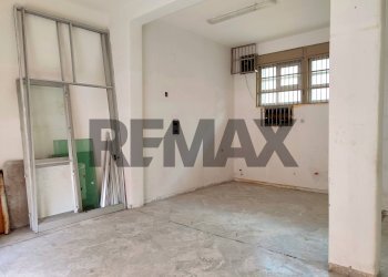 Stanza vuota - Commercial Premises Via Andrea Costa
3A-3B, Misterbianco - photo 4