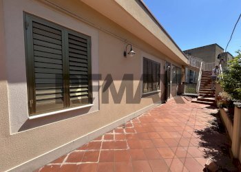 Terrazza - Villa via della pace
 
109, Pietraperzia - photo 33