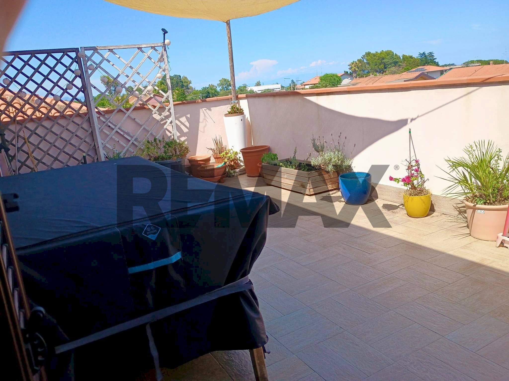 Terrazza - Attico Via Santa Maria la Stella
78, Aci Sant'Antonio - foto 2