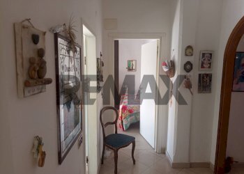 Hall / corridoio - Appartamento Via Salivoli
 
40, Piombino - foto 26