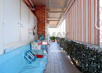 Balcone - Attico via Massimo Troisi
 
28, San Nicola la Strada - foto 14