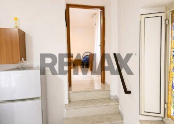 Scale - Semi-detached house via Stingone
 
12, Ciorlano - photo 8