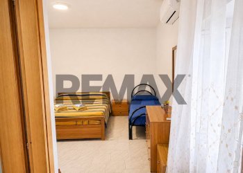 Camera / camera da letto - Semi-detached house via Stingone
 
12, Ciorlano - photo 9