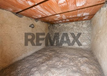 Stanza vuota - Semi-detached house via Stingone
 
12, Ciorlano - photo 22