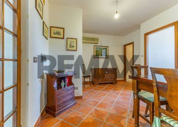 Sala da pranzo - Independent house S.V. Li Pantamazzi
 
22, Sassari - photo 53