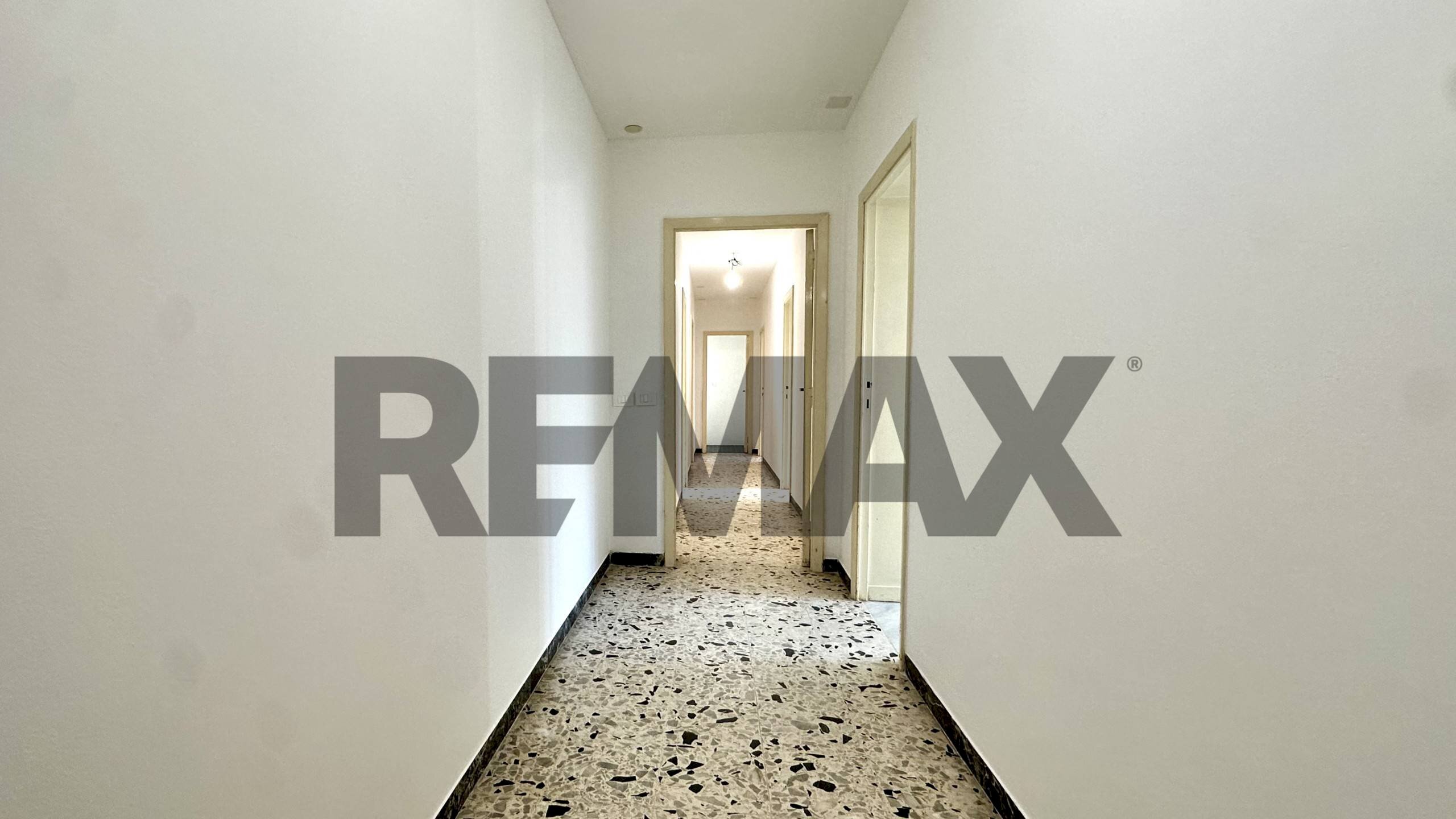 Hall / corridoio - Apartment via Livorno
14, Sassari - photo 3