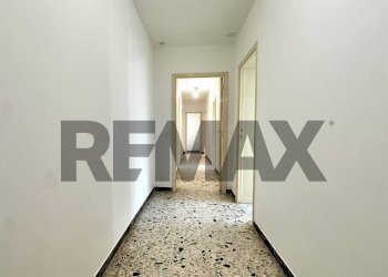 Hall / corridoio - Apartment via Livorno
 
14, Sassari - photo 3