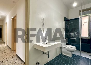Bagno - Apartment via Livorno
 
14, Sassari - photo 39