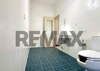 Bagno - Apartment via Livorno
 
14, Sassari - photo 42