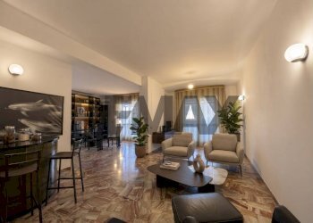 Sala da pranzo - Trilocale Viale Romagna
 
35, Cinisello Balsamo - foto 4