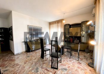 Sala da pranzo - Trilocale Viale Romagna
 
35, Cinisello Balsamo - foto 6