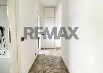 Hall / corridoio - Trilocale Viale Romagna
 
35, Cinisello Balsamo - foto 14