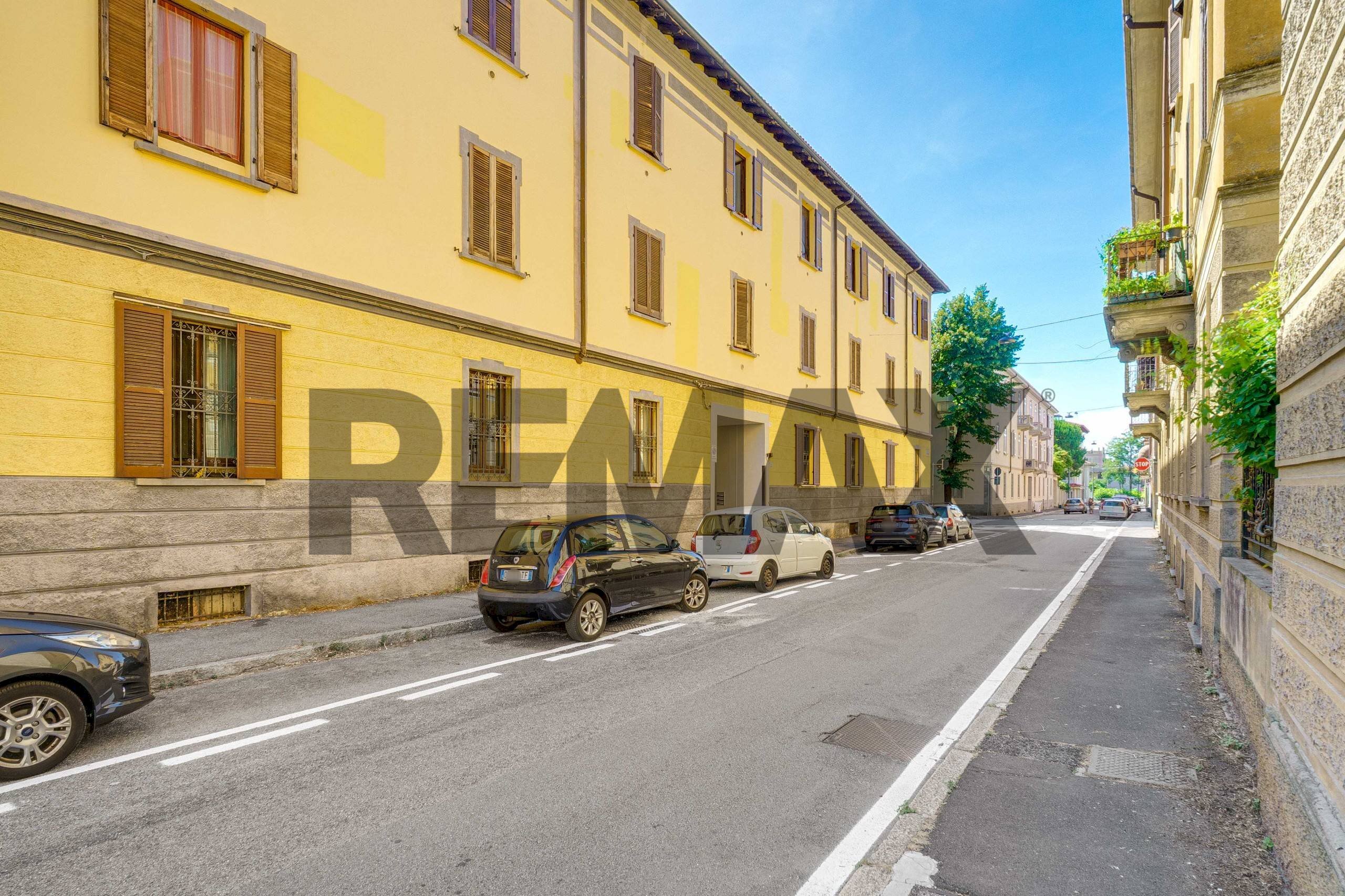 Edificio all\'aperto - Two-room apartment VIA PONCHIELLI
 
15, Busto Arsizio - photo 1