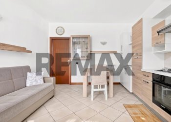 Sala da pranzo - Two-room apartment VIA PONCHIELLI
 
15, Busto Arsizio - photo 5