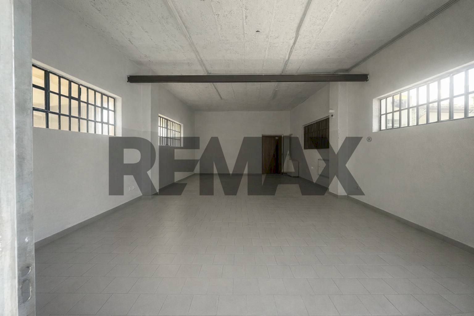 Parcheggio - Commercial Premises CORSO EUROPA
131, Rho - photo 2