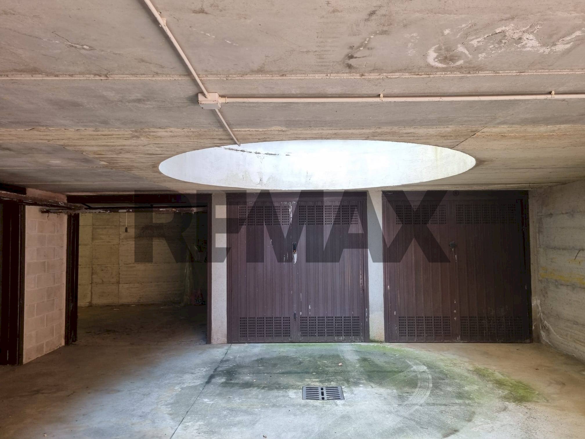 Parcheggio - Box Via De Gasperi
27, Besnate - photo 2