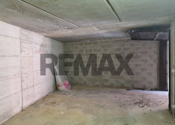 Parcheggio - Box Via De Gasperi
 
27, Besnate - photo 4