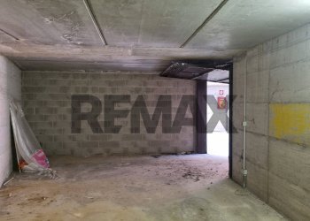 Parcheggio - Box Via De Gasperi
 
27, Besnate - photo 5