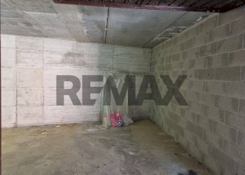 Parcheggio - Box Via De Gasperi
 
27, Besnate - photo 8
