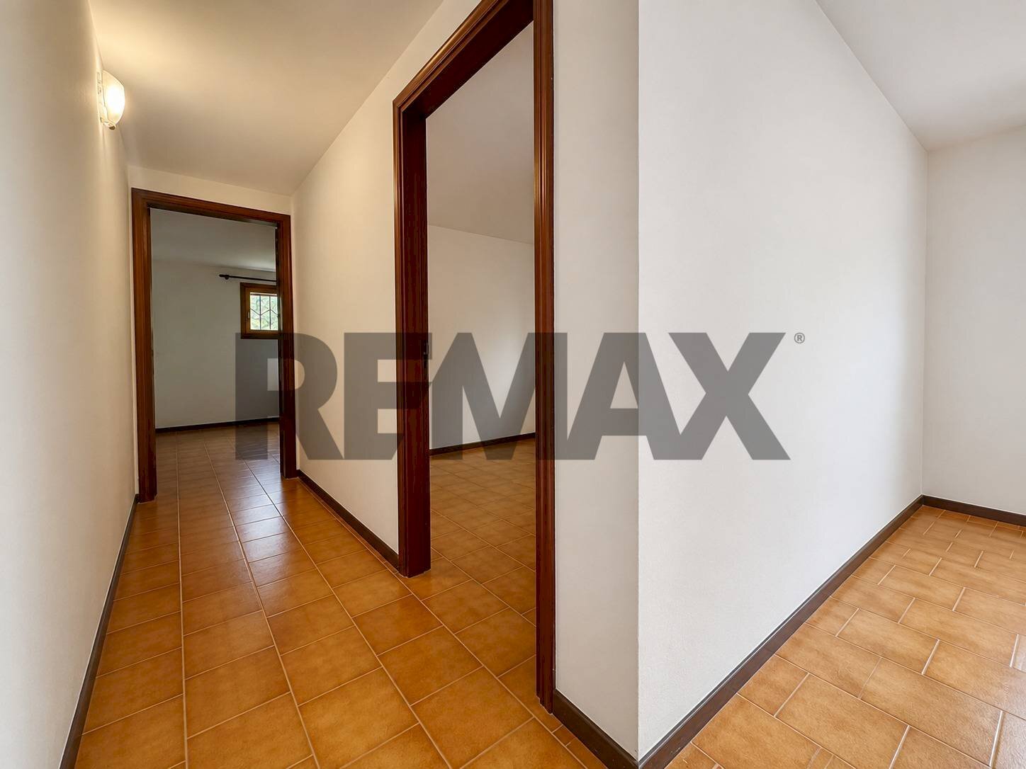 Hall / corridoio - Three-room apartment via Madrid
24/1, Cavallino-Treporti - photo 3