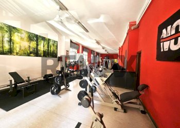 Palestra - Commercial Activity via raffaele viviani
44, Casoria - photo 2