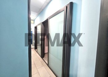 Hall / corridoio - Commercial Activity via raffaele viviani
44, Casoria - photo 20