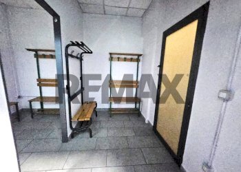 Hall / corridoio - Commercial Activity via raffaele viviani
44, Casoria - photo 29