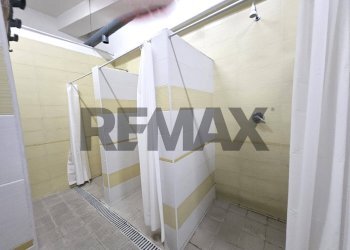 Bagno - Commercial Activity via raffaele viviani
44, Casoria - photo 32