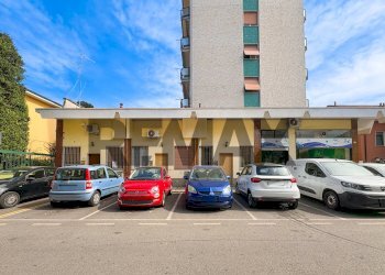 Edificio all\'aperto - Two-room apartment VIA OBERDAN
 
39/B, Brugherio - photo 1