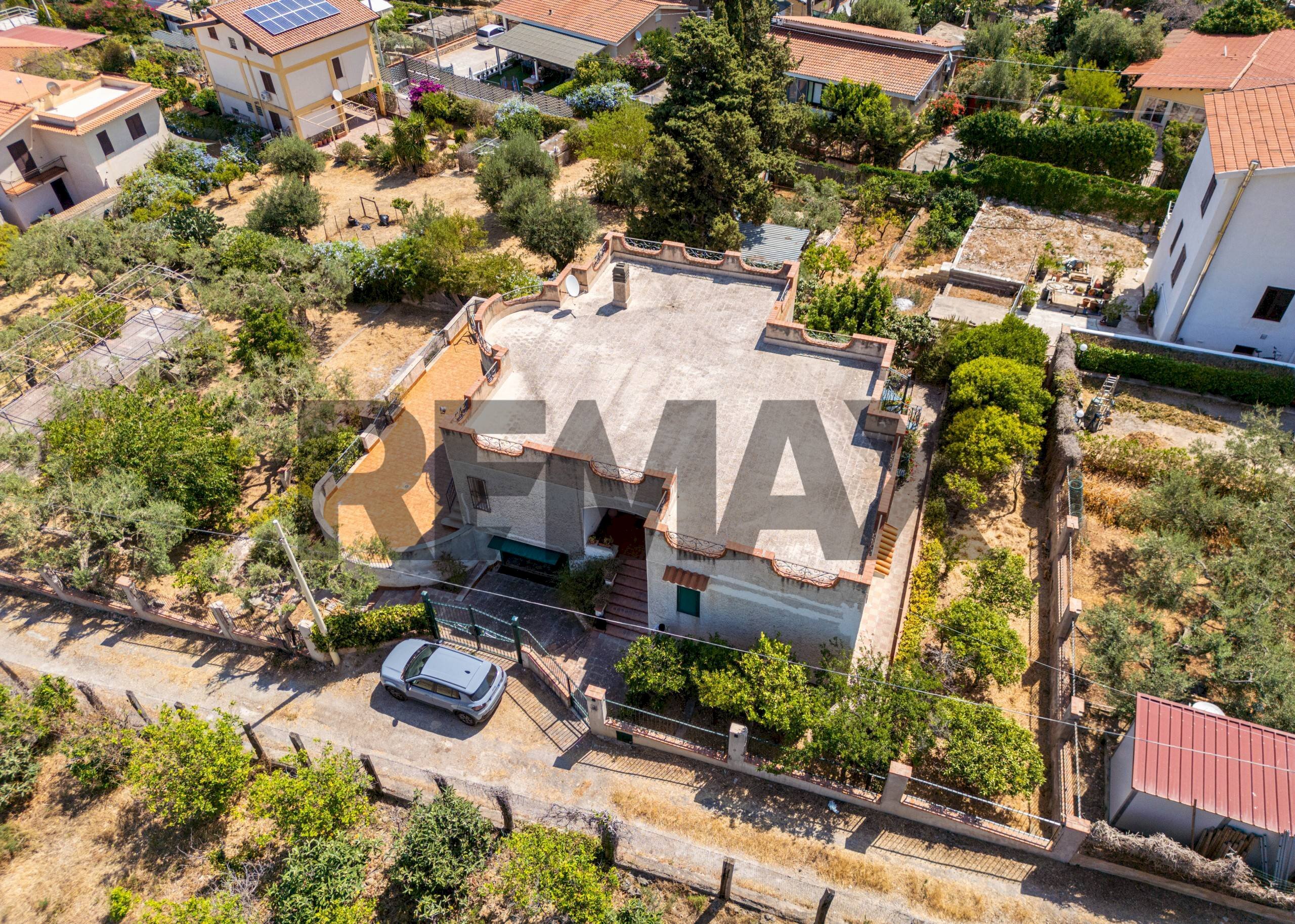 Casa all\'aperto - Villa Contrada Serra Scirocco
snc, Trabia - foto 2