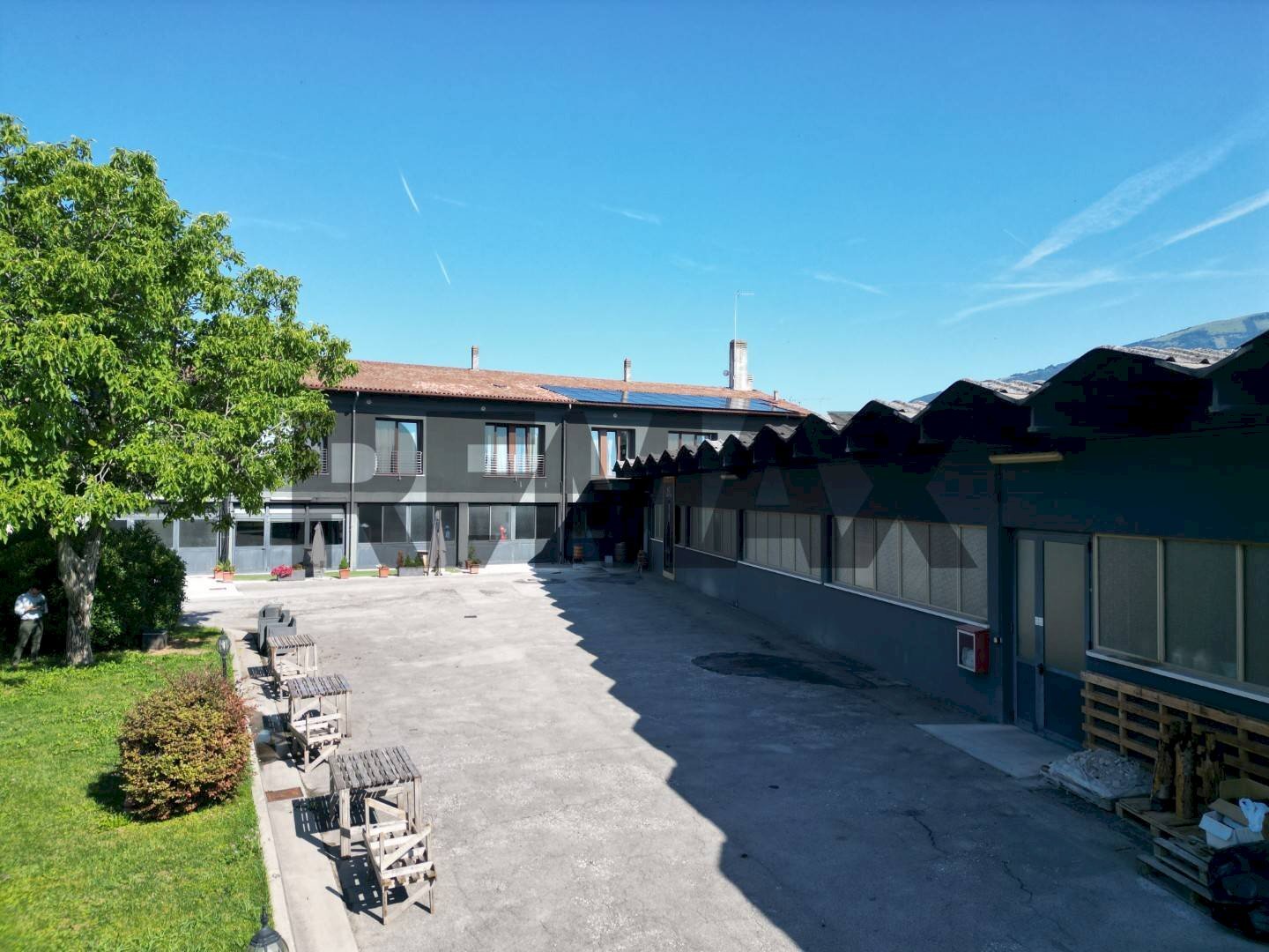 Edificio all\'aperto - Shed Via San Giovanni
 
25, Valdobbiadene - photo 1