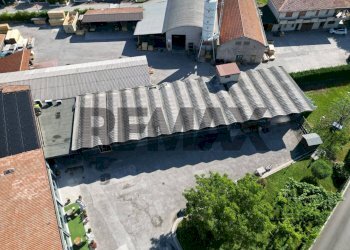 Casa all\'aperto - Capannone Via San Giovanni
 
27, Valdobbiadene - foto 1