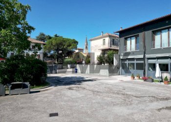 Edificio all\'aperto - Capannone Via San Giovanni
 
27, Valdobbiadene - foto 14