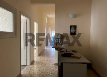 Hall / corridoio - Apartment Via Dante Alighieri
 
11, Ragusa - photo 2
