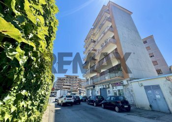Edificio all\'aperto - Commercial Premises Adda
3, Marano di Napoli - photo 2