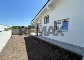 Terrazza - Casa semi indipendente Via Guardapasso
1, Aprilia - foto 9