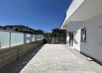 Terrazza - Casa semi indipendente Via Guardapasso
1, Aprilia - foto 31