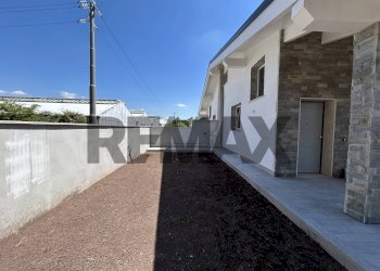 Terrazza - Casa semi indipendente Via Guardapasso
1, Aprilia - foto 36