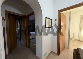 Hall / corridoio - Villa Ugo bassi
6, Aprilia - foto 22