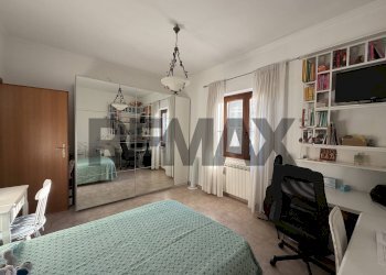Camera / camera da letto - Villa Ugo bassi
6, Aprilia - foto 25