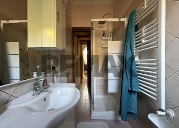 Bagno - Villa Ugo bassi
6, Aprilia - foto 33