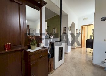 Hall / corridoio - Villa Ugo bassi
6, Aprilia - foto 36