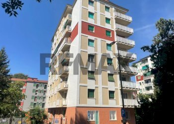 Edificio all\'aperto - Three-room apartment Via Gaetano Salvemini
 
-, Milano - photo 1