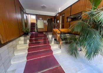 Ricezione / Lobby - Three-room apartment Via Gaetano Salvemini
 
-, Milano - photo 18