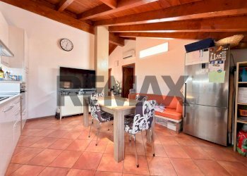 Sala da pranzo - Two-room apartment via Broletto
 
16, Bellinzago Lombardo - photo 2